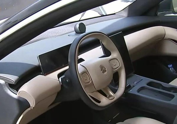 神牛资讯 浙江男子花16万买的二手电车，突然被限电成了“摆设”！咨询官方客服后，天塌了……
